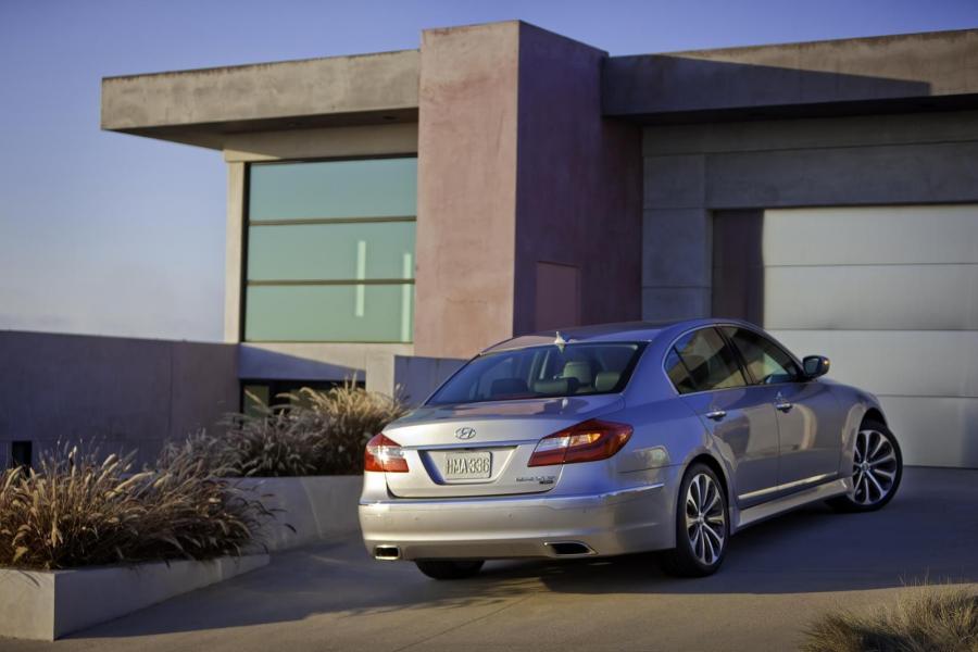  Hyundai Genesis 2012 года  (фото 63 из 73)